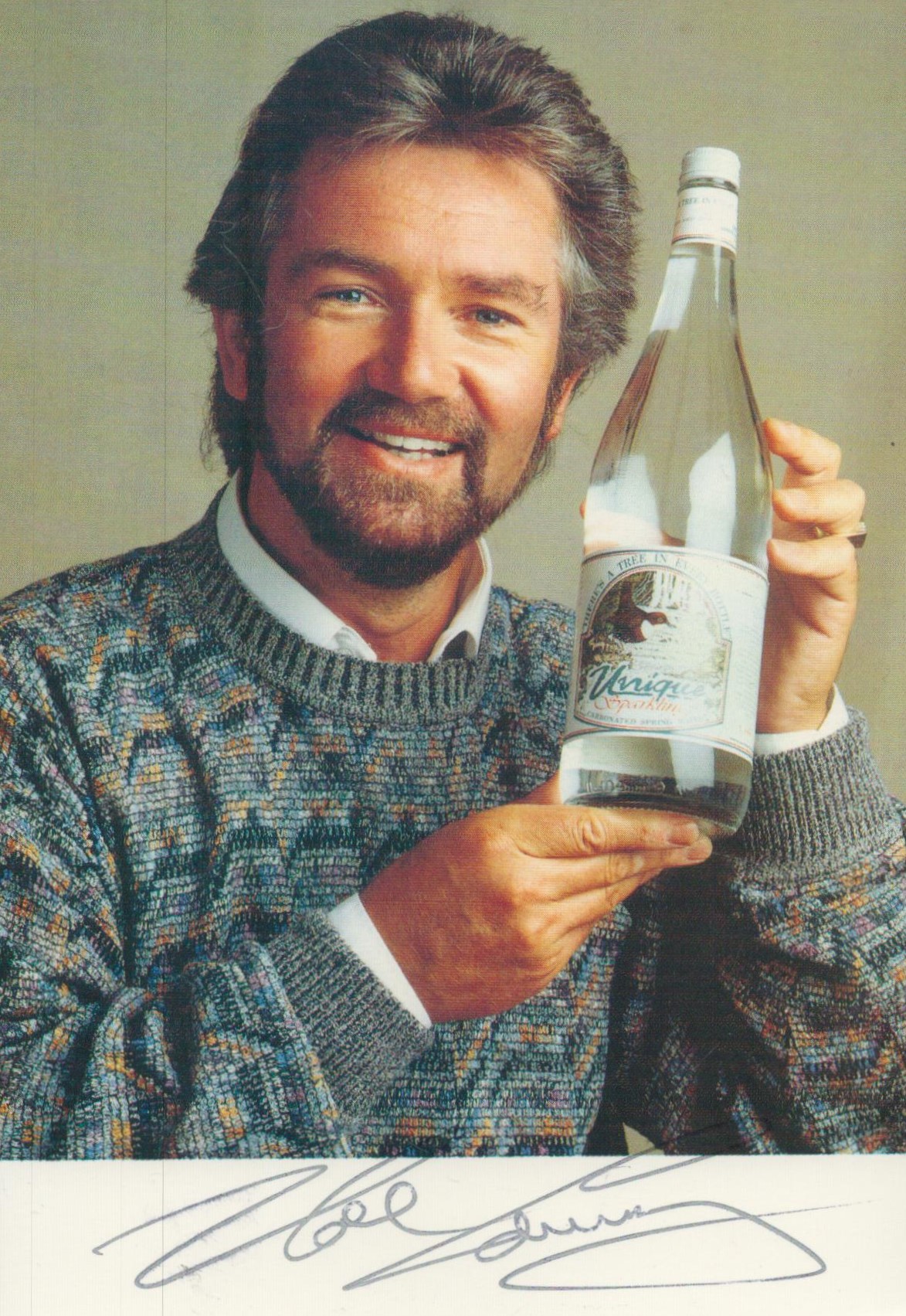 Noel Edmonds signed 6x4 inch colour photo. Good Condition. All autographs come with a Certificate of