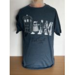 David Tennant signed Dr Who T shirt size medium. Good Condition. All autographs come with a