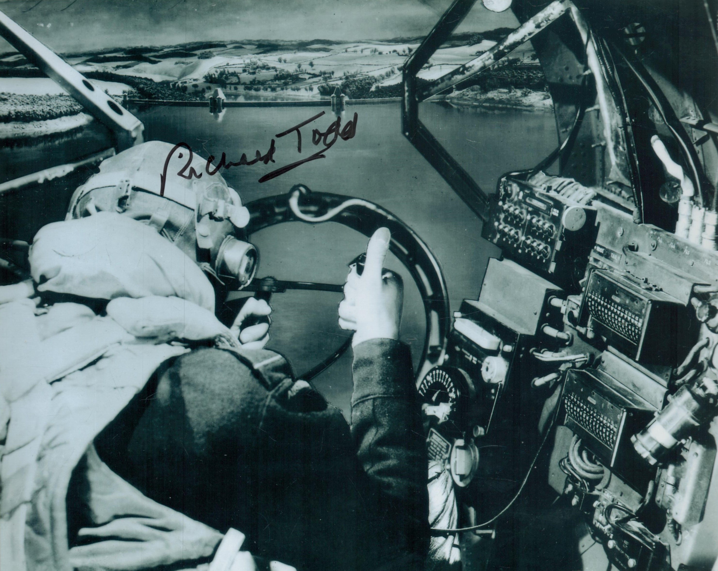 Richard Todd signed Dambuster WW2 10 x 8 inch b/w photo as Guy Gibson VC 617 sqn. Richard Andrew