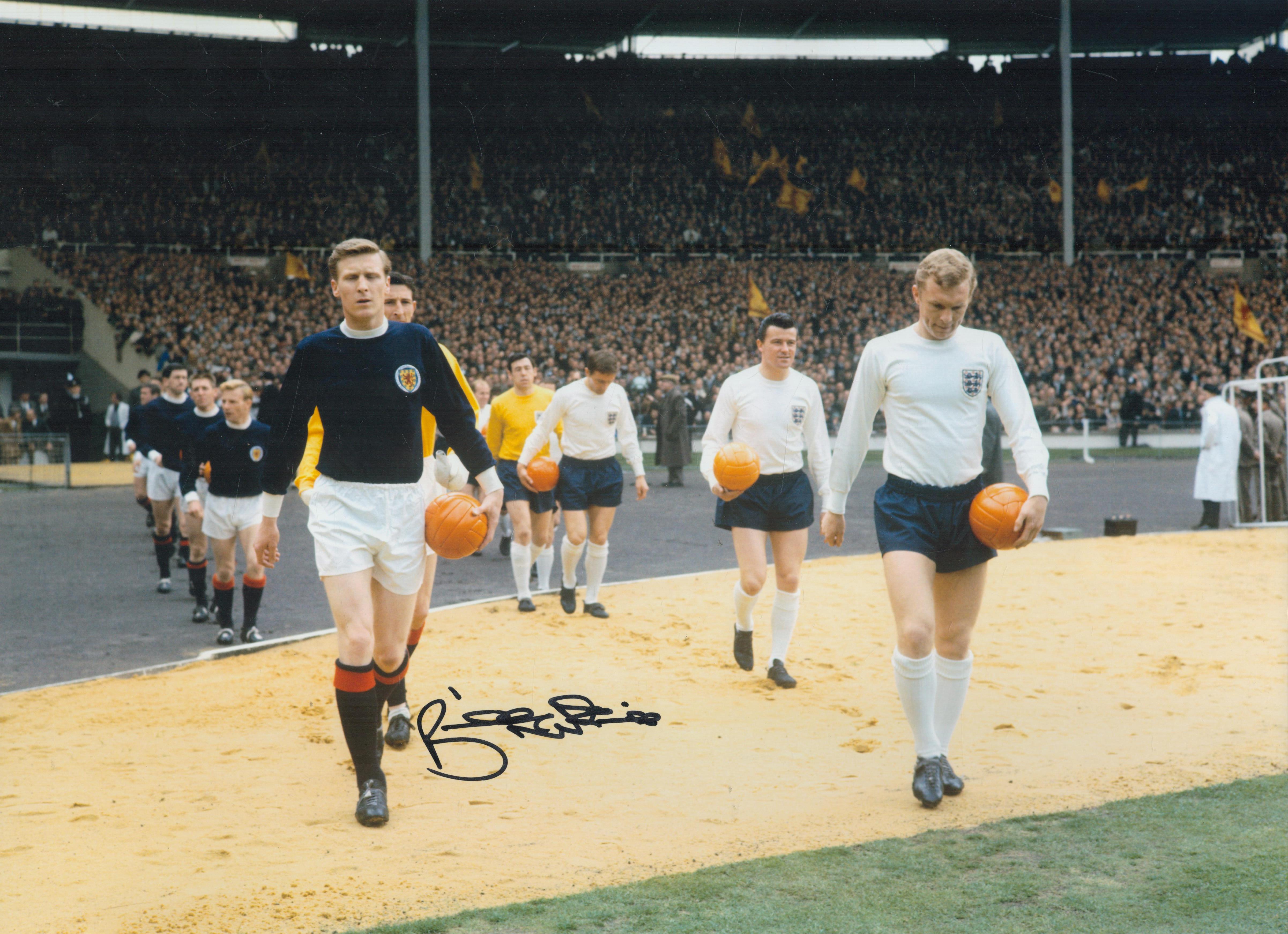Autographed BILLY McNeill 16 x 12 Photo : Col, depicting Scotland captain BILLY McNeill and his