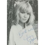 Glynis Barber signed 6x4 inch black and white photo with accompanying LWT compliment slip. Good