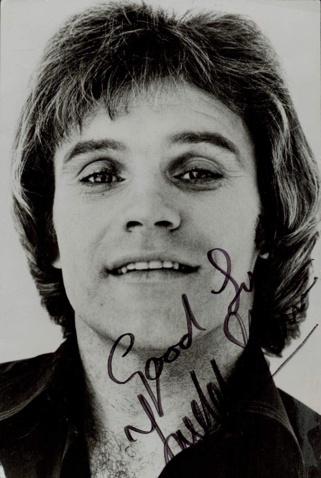 Freddie Starr signed 5x3 inch approx. black and white photo. Good Condition. All autographs come