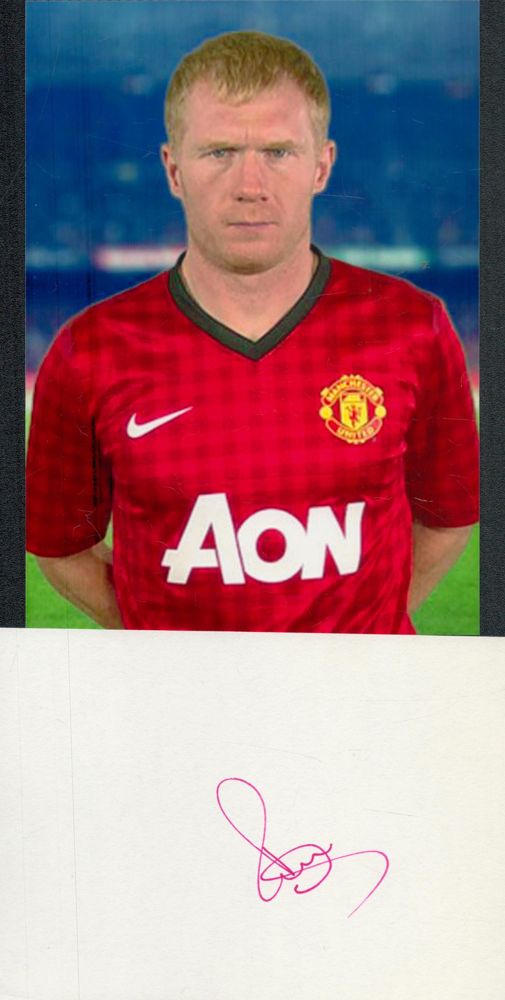 PAUL SCHOLES signed card with Manchester United Photo . Good Condition. All autographs come with a