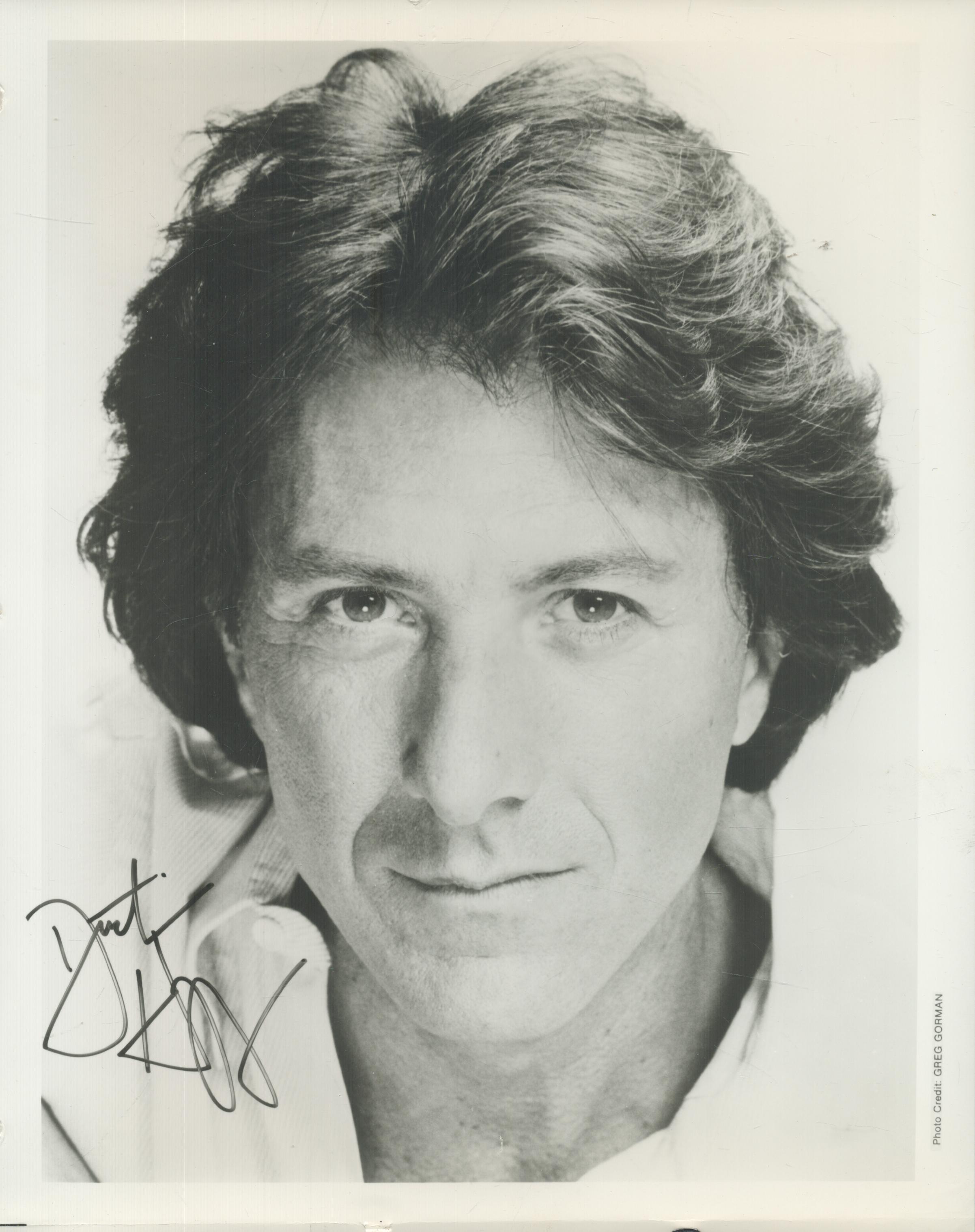 Dustin Hoffman signed 10x8 inch black and white photo. Good Condition. All autographs come with a