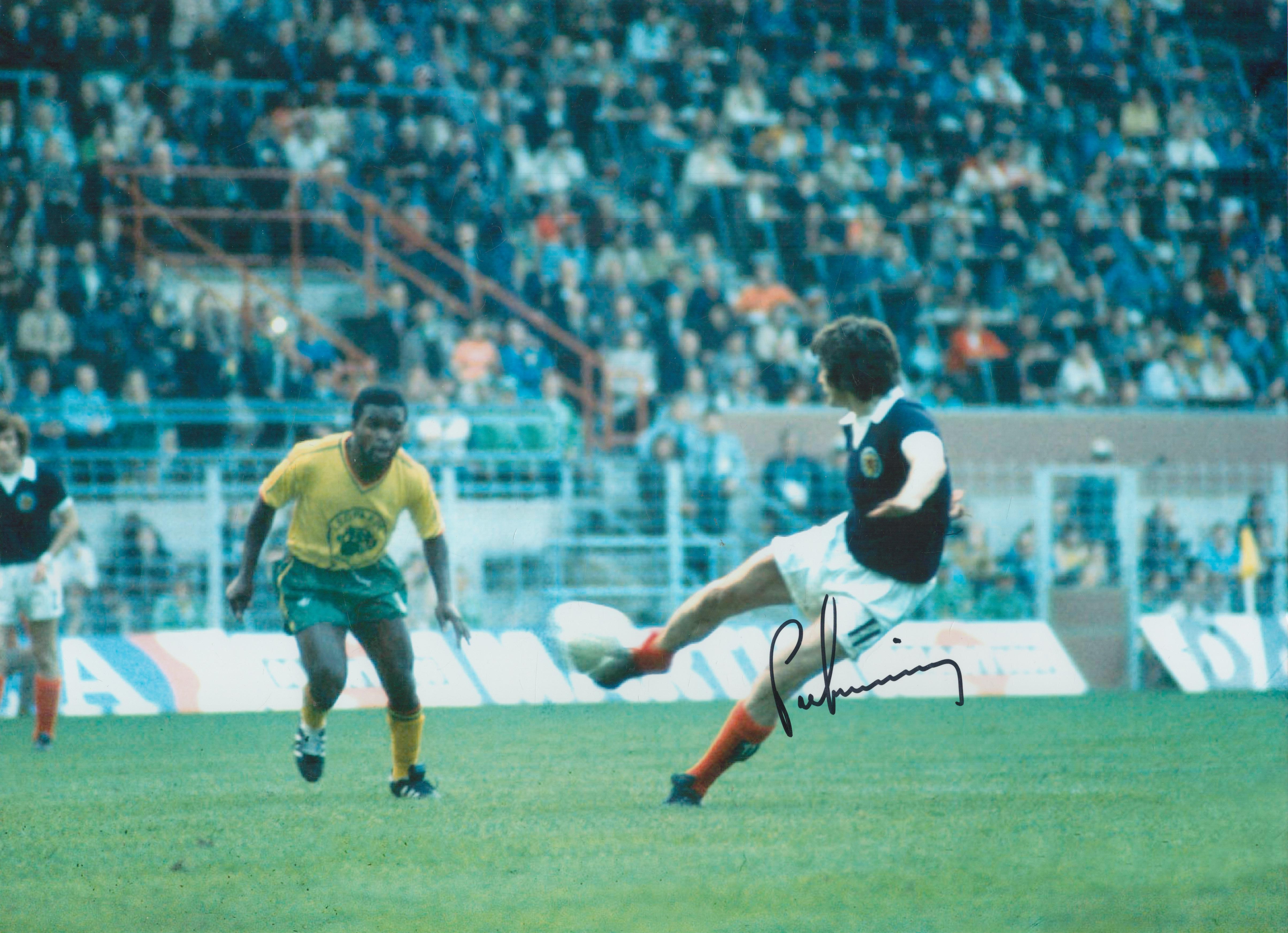 Autographed PETER LORIMER 16 x 12 Photo : Col, depicting Scotland's PETER LORIMER scoring the