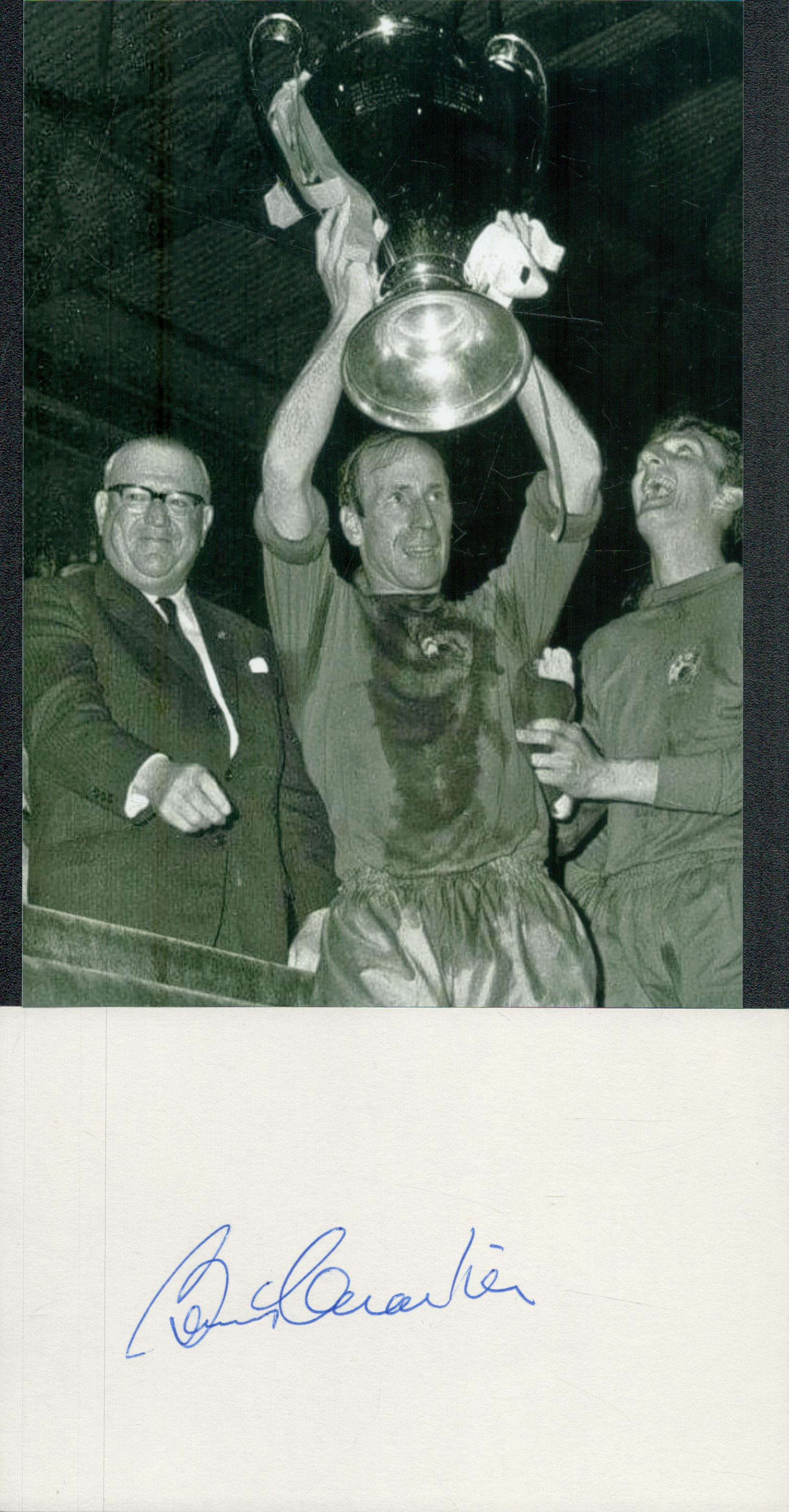 BOBBY CHARLTON 1937-2023 signed card with Manchester United Photo . Good Condition. All autographs