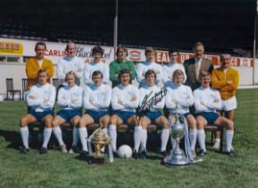 Autographed KEVIN HECTOR 16 x 12 Photo : Col, depicting the 1971/72 First Division Champions - Derby