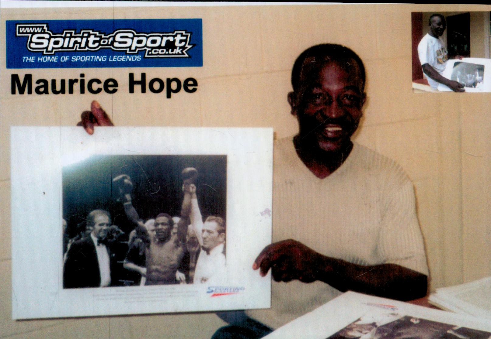 Maurice Hope signed limited edition print with signing photo Maurice Hope was one of Britain's - Bild 2 aus 2