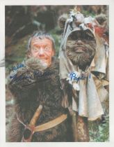 Kenny Baker signed 10x8 inch Star Wars colour photo. Good Condition. All autographs come with a