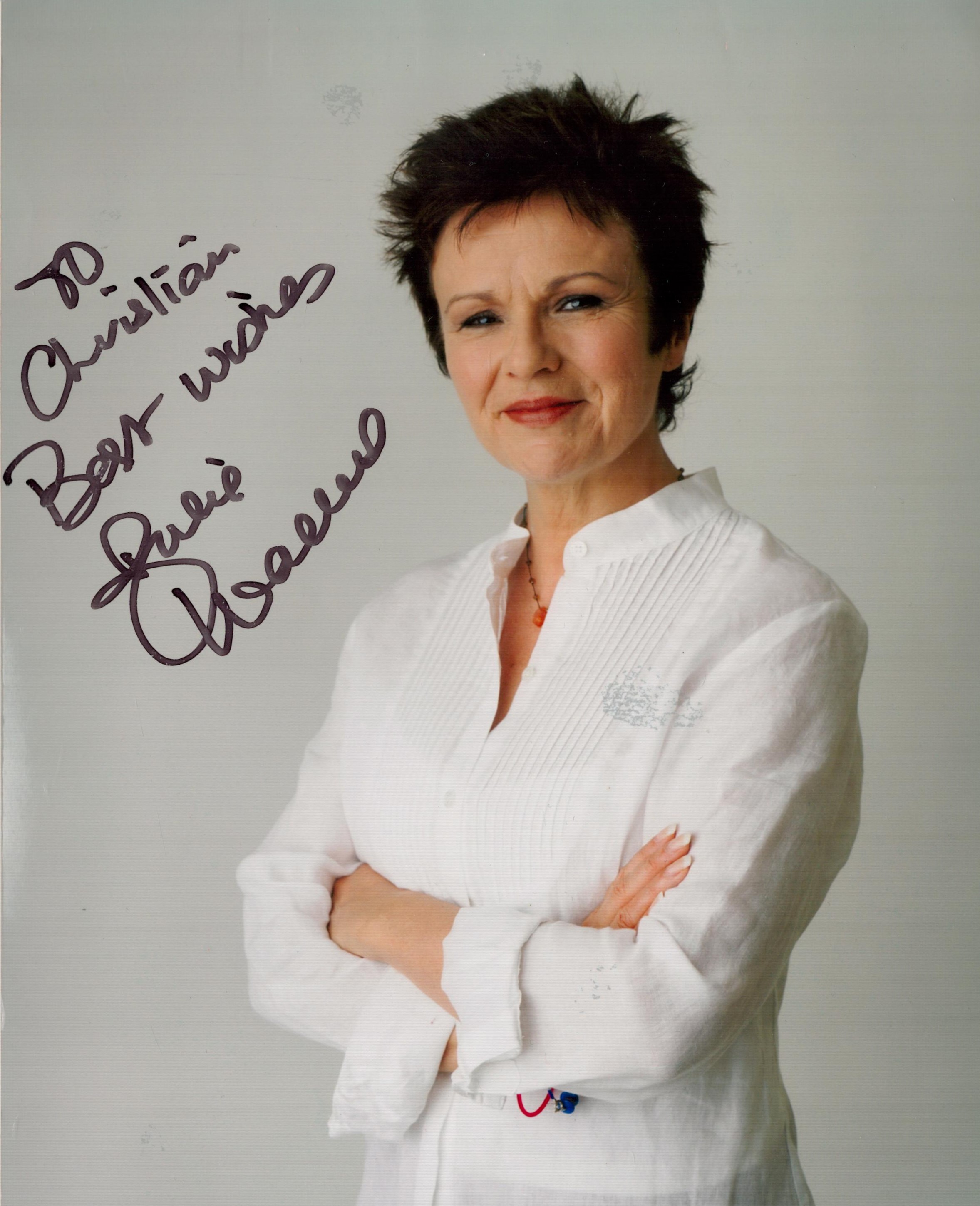 Julie Walters signed 10x8 inch colour photo dedicated. Good Condition. All autographs come with a