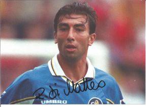 Roberto Di Matteo signed colour photo. Measures 8 inch by 11-inch appx. Good Condition. All