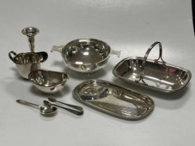 A silver quaich, spoon and tongs (191.6g / 6.1ozt) and loaded silver bud vase together with a