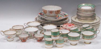 A collection of pottery and porcelain to include a set of eleven 18th century Wedgwood creamware