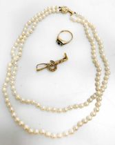 A cultured freshwater pearl necklace with a clasp stamped '375', together with a hallmarked 9ct gold