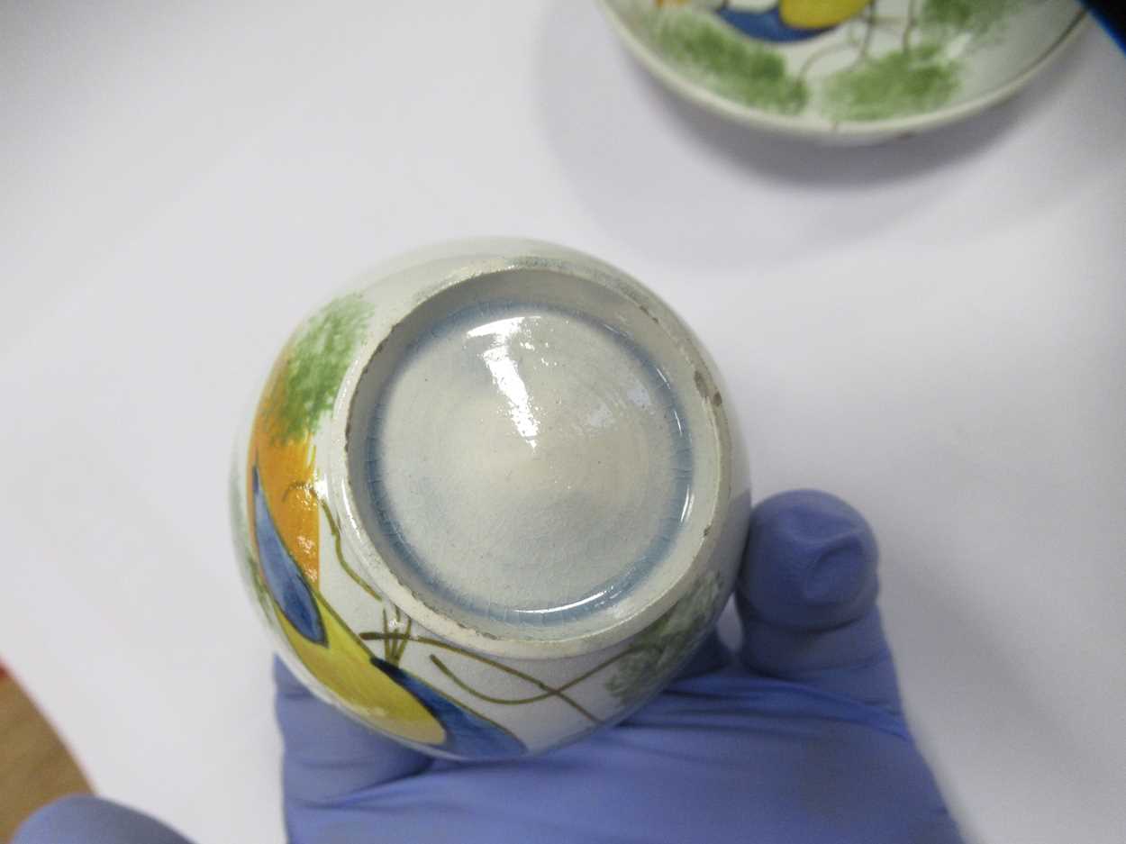 A small early 19th century pearlware teabowl and saucer decorated with a peacock - Image 3 of 3