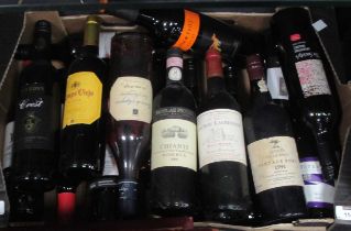Assortment of French and other drinking wines, mainly reds, including a 1991 Quinta port, and Bas