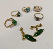A collection of jewellery, tested as 18ct gold, including 5 rings and a pair of cufflinks, 18g gross