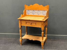 A pine tiled back washstand with blue and white tiles 114cm x 72cm x 46cm together with two modern
