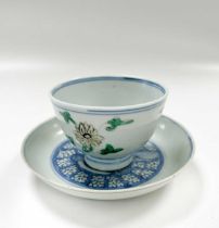 A Chinese wucai porcelain cup, late Ming Dynasty, circa 1600,