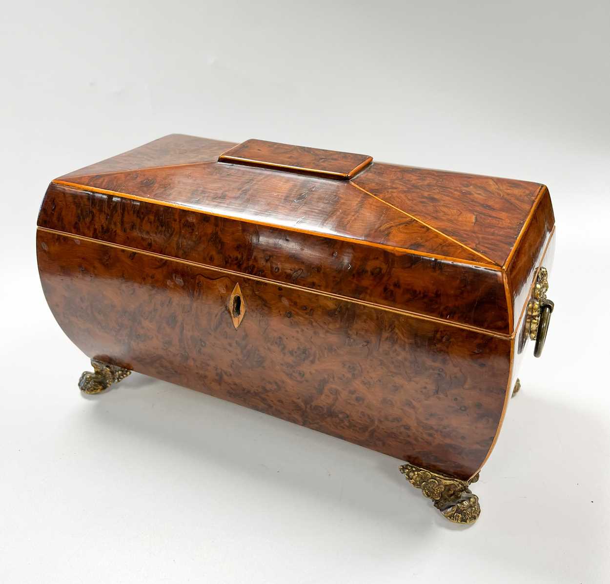 A Regency burr yew and inlaid bombe form sarcophagus tea caddy, - Bild 2 aus 7