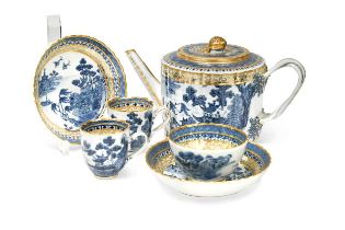 A Chinese export blue and white porcelain part tea and coffee service, Qing Dynasty, circa 1780,