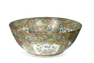 A Chinese export Cantonese porcelain large punch bowl, Qing Dynasty, 19th century,