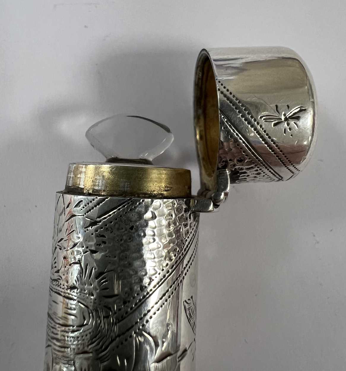 A Victorian silver scent bottle, mark of Sampson Mordan, - Image 3 of 6