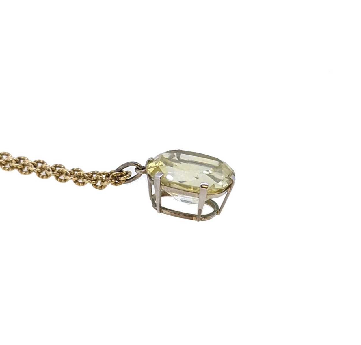 A single stone yellow sapphire pendant, - Image 4 of 6