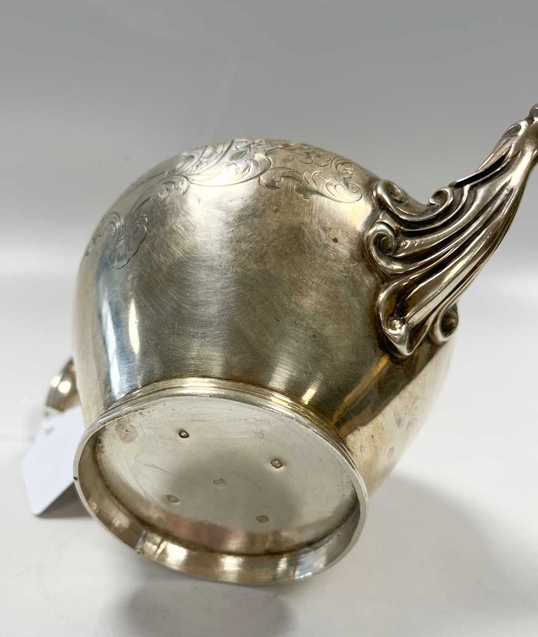 A Victorian silver bachelor's teapot, - Image 5 of 6