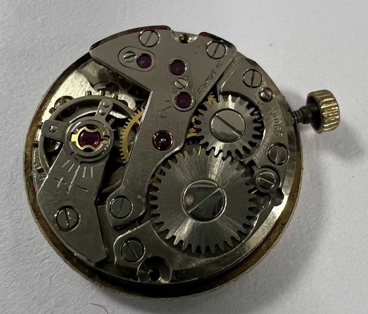 Rotary - A 9ct gold wristwatch, - Bild 7 aus 7