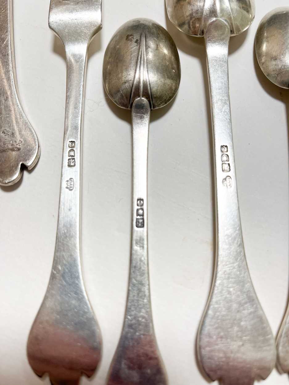 A 108-piece set of George V silver cutlery and flatware, - Image 8 of 10