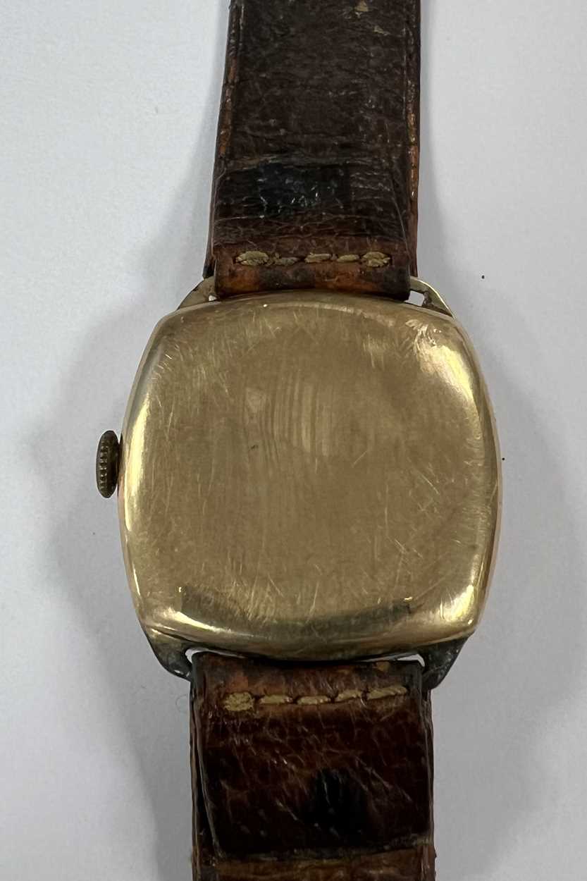 Visible, Les Breuleux - A 9ct gold wristwatch, - Image 2 of 5