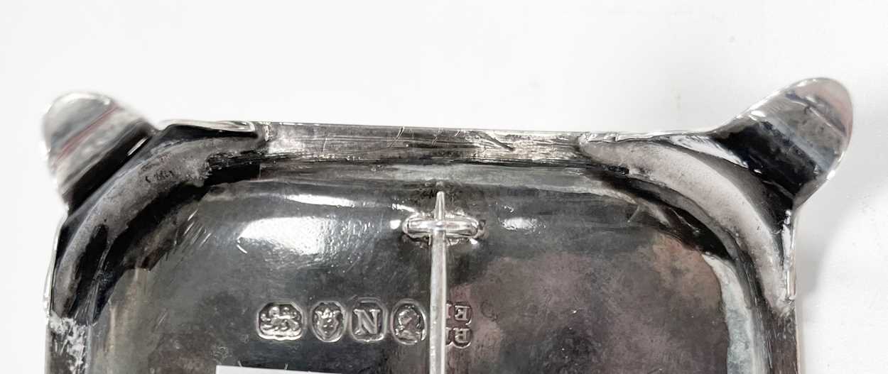 A George III silver desk inkstand, - Bild 8 aus 8