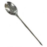 An 18th century silver mote spoon,