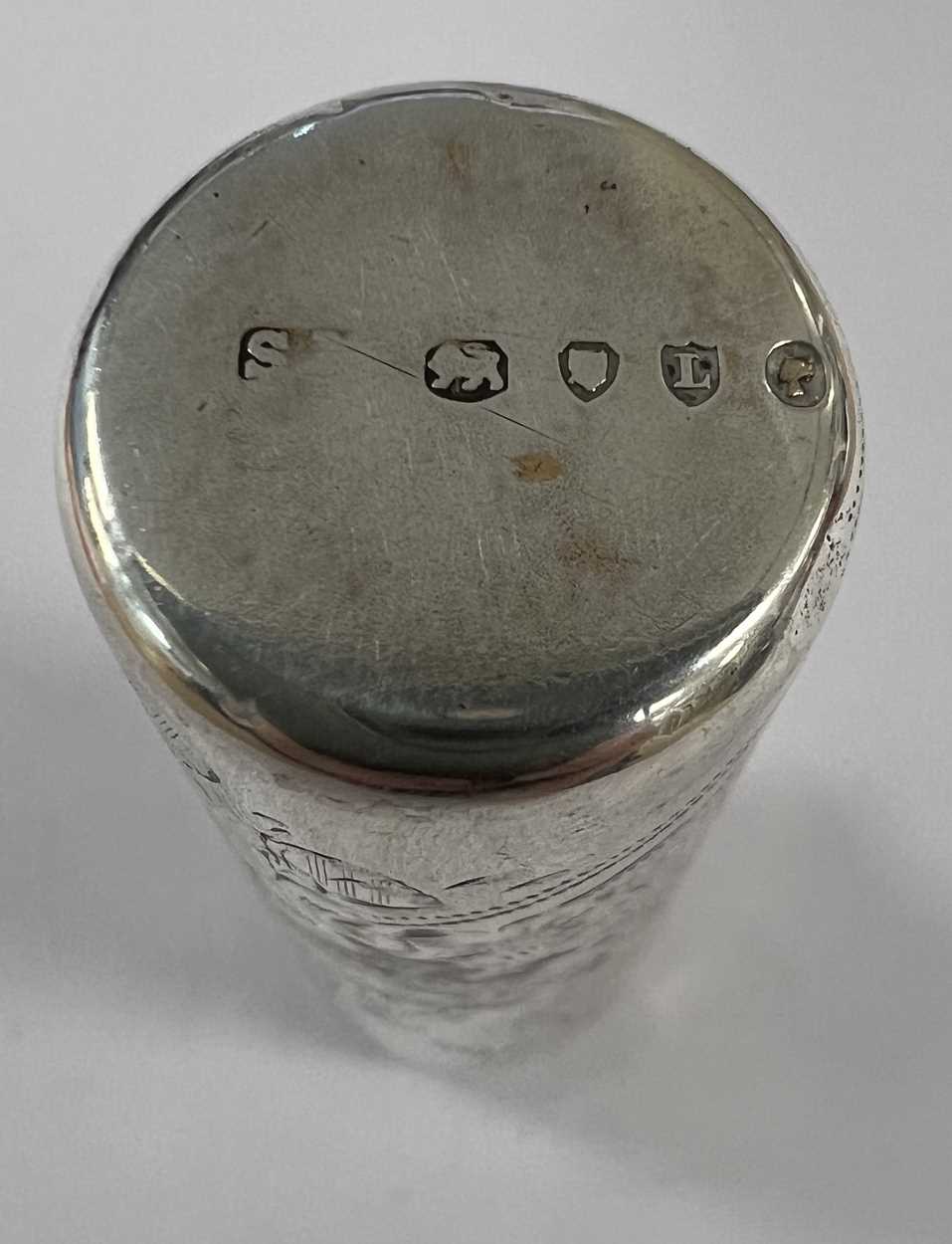 A Victorian silver scent bottle, mark of Sampson Mordan, - Image 6 of 6