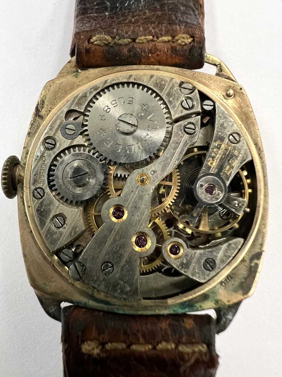 Visible, Les Breuleux - A 9ct gold wristwatch, - Image 5 of 5