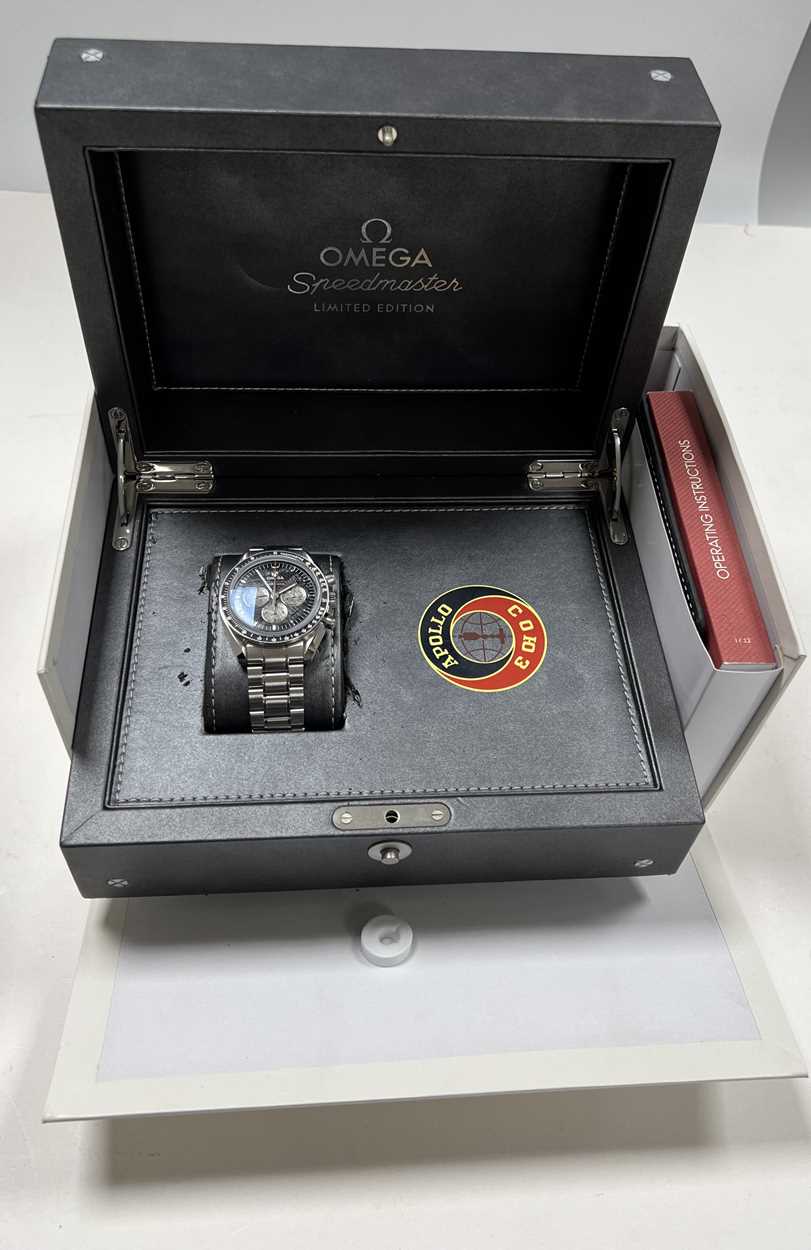 Omega - A steel limited edition 'Speedmaster Apollo/Soyuz 35th Anniversary' chronograph wristwatch, - Image 13 of 20