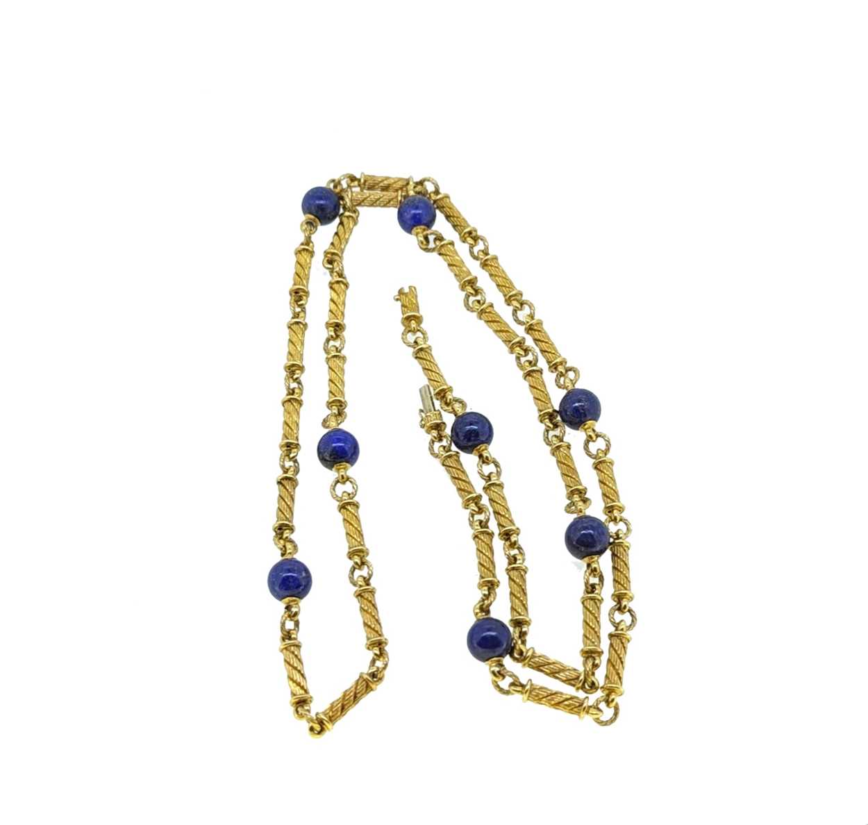 Asprey - A late 20th century 18ct gold lapis lazuli necklace, - Bild 2 aus 3