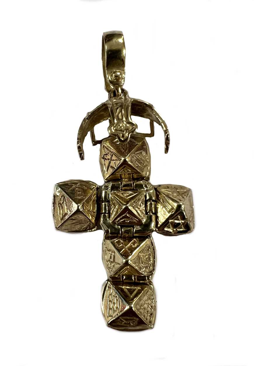 A 9ct gold folding Masonic ball fob,