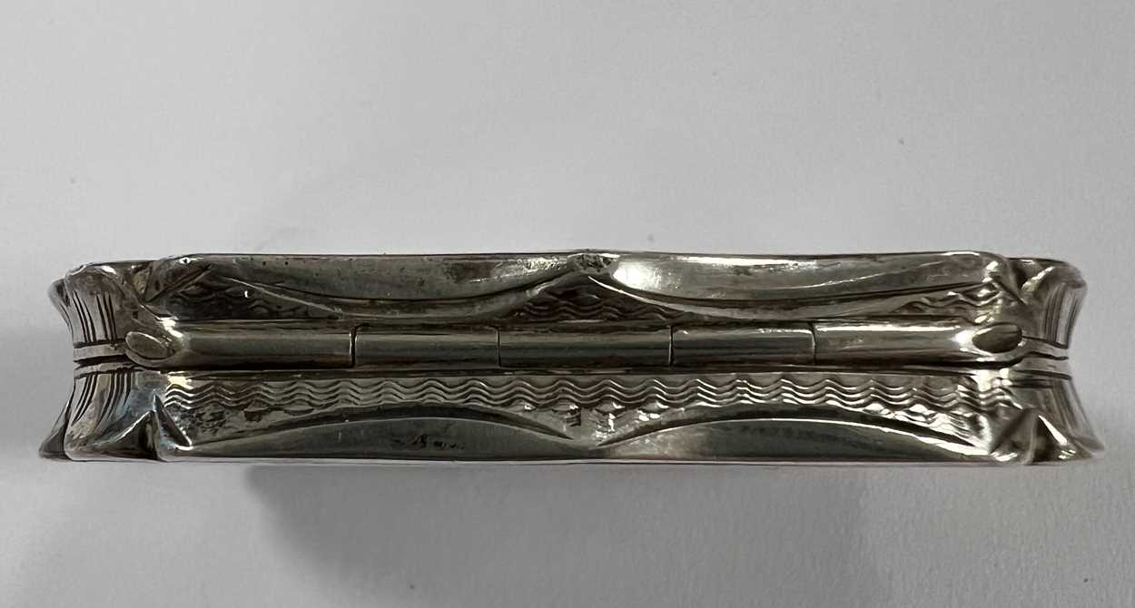 A Victorian silver vinaigrette commemorating the Great Exhibition, mark of Nathaniel Mills, - Image 3 of 6