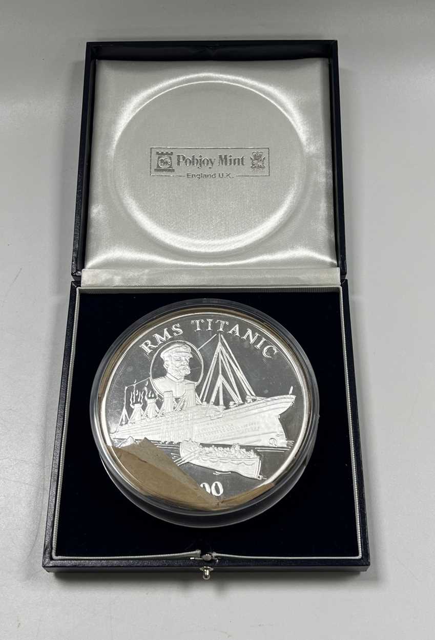 Republic of Liberia 300 dollar proof coin, - Image 2 of 5