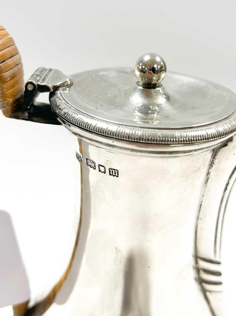 A George V silver hot water jug, - Bild 3 aus 4