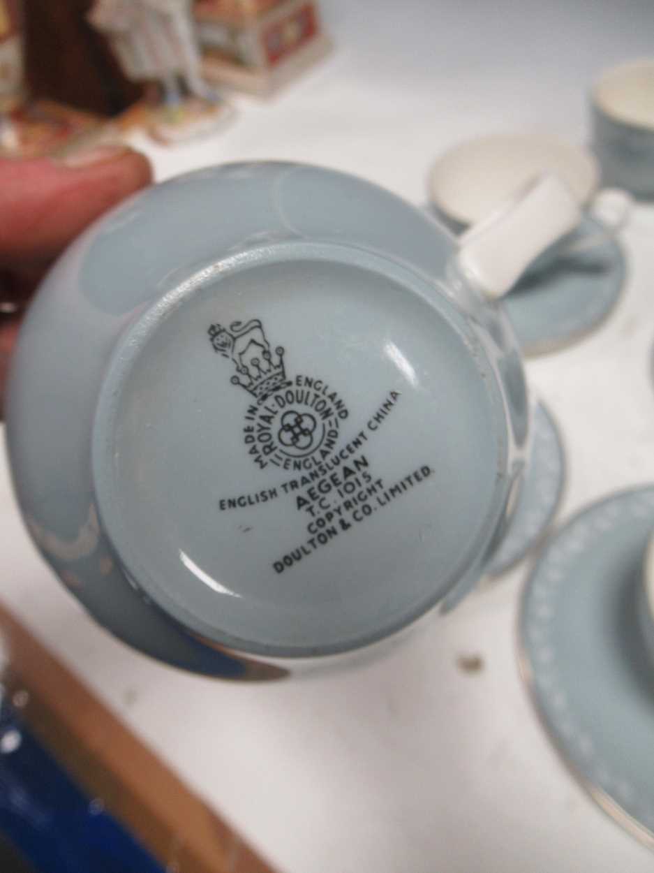 A Royal Doulton Aegean pattern tea service in slate blue with white garlands, silver gilding (qty) - Image 2 of 4