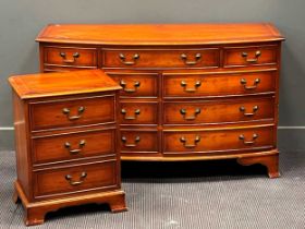 A modern Bradleys bow front chest of drawers comprising of nine drawers 74.5 x 123.5 x 51cm;