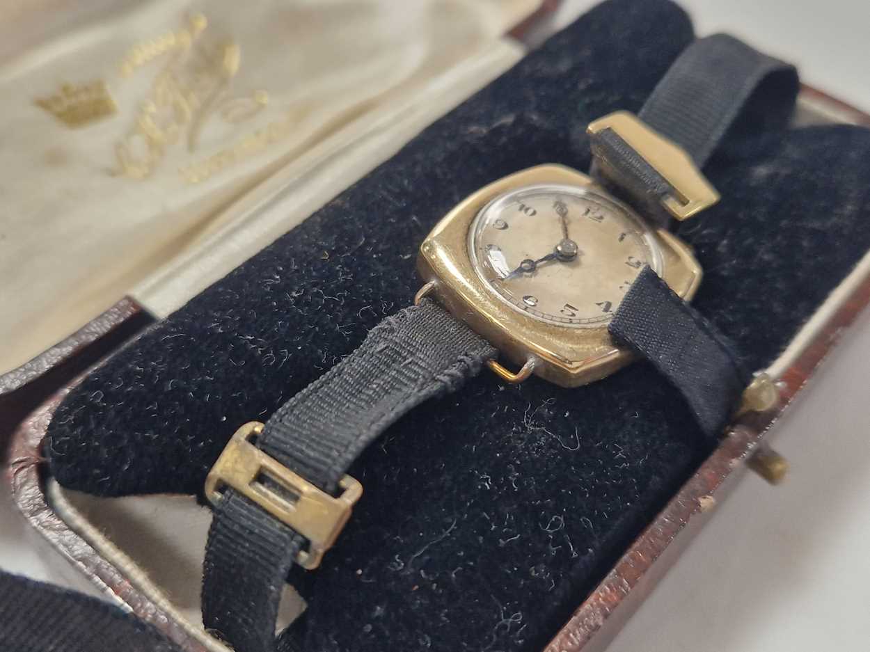 Two hallmarked 9ct gold wrist watches, gross weight 28.3g, together with A hallmarked 9ct gold - Image 4 of 5