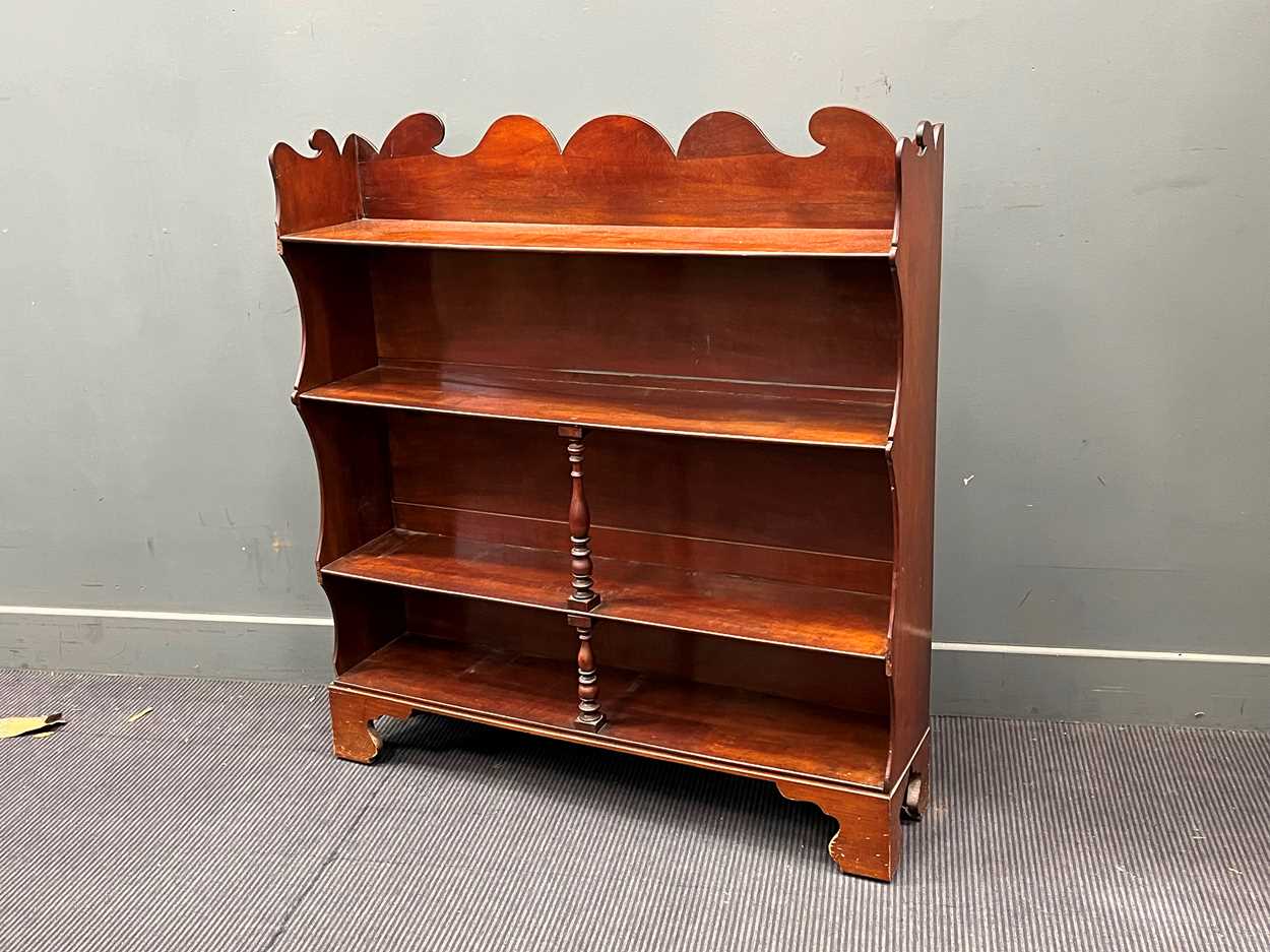 A Regency style mahogany four tier open book case 112 x 103 x 24cm