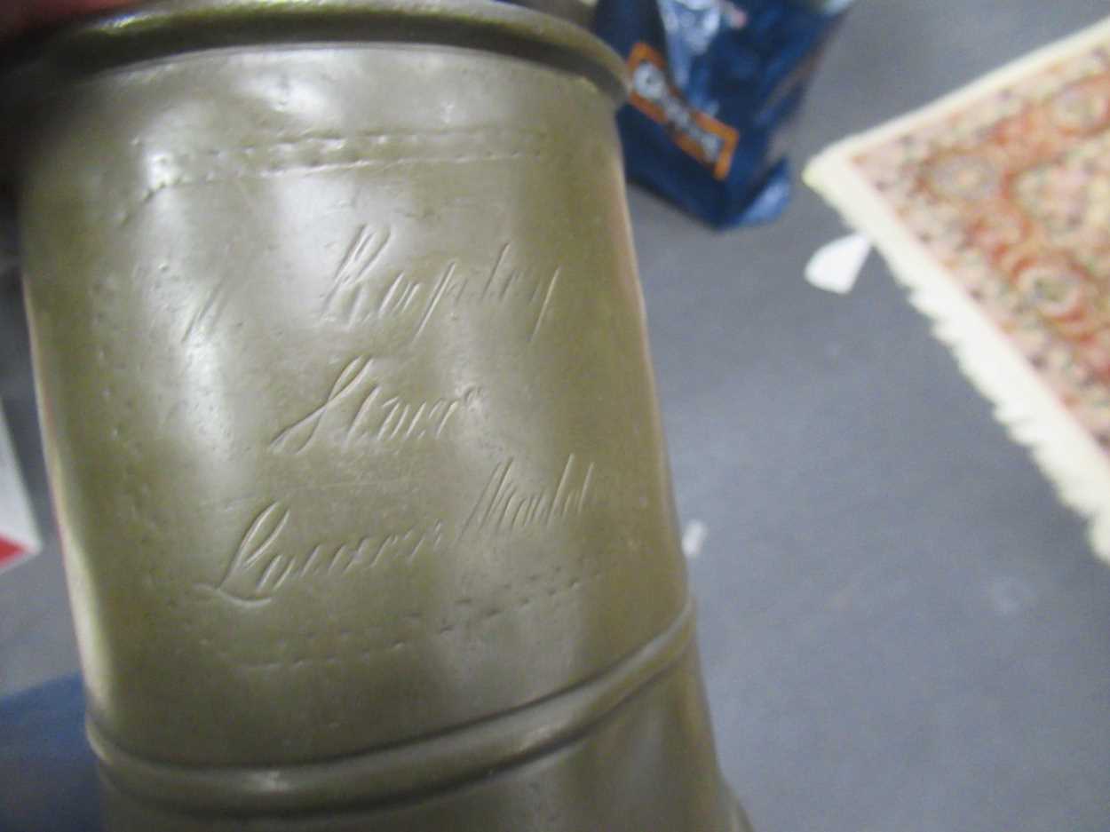 Six antique pewter mugs marked with standard measures, and a 'Damascus 1919' brass dish - Image 4 of 7