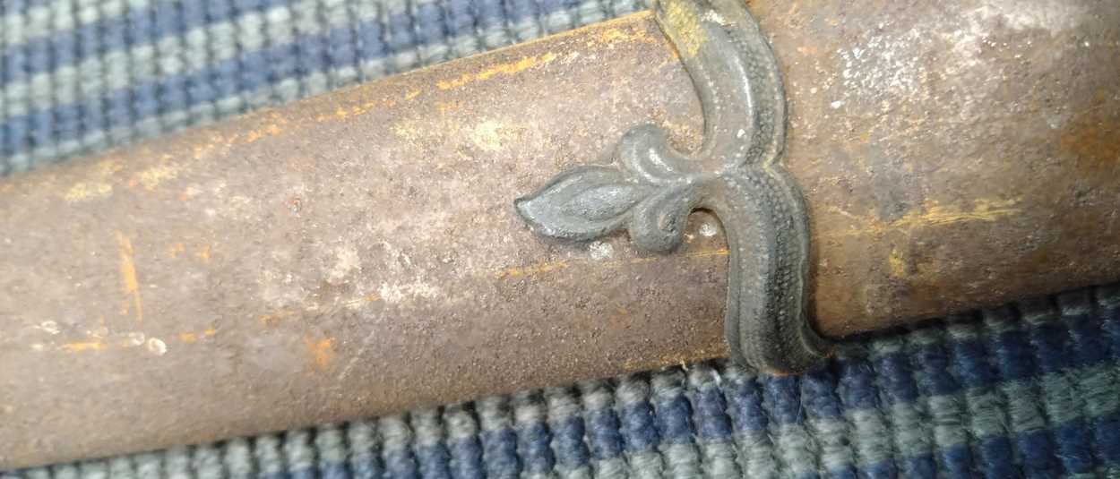 A Japanese WW2 regulation sword with rusted scabbard, of typical design We do not offer a packing - Image 12 of 17