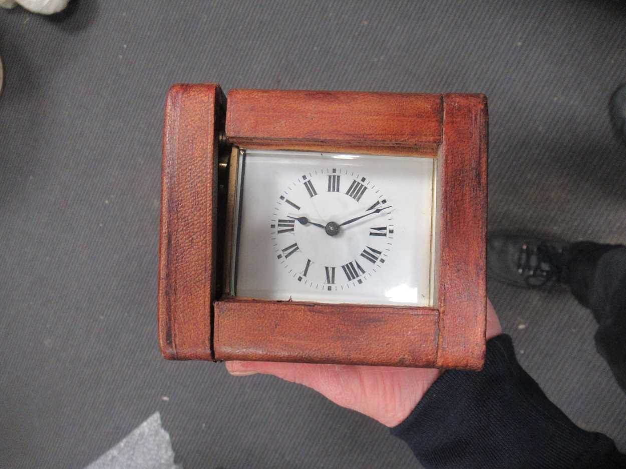 A Swiss made brass carriage clock, cased 11 x 9.5 x 9cm - Image 3 of 3