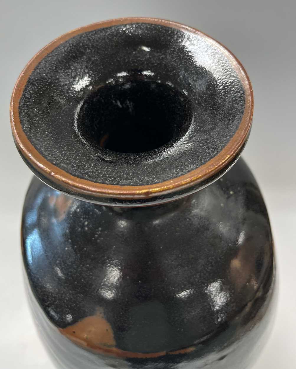 § David Leach OBE (1911-2005), a large bottle form stoneware vase, - Image 5 of 7